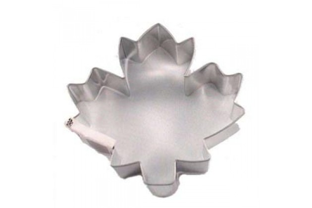Fox Run Maple Leaf Cookie Cutter